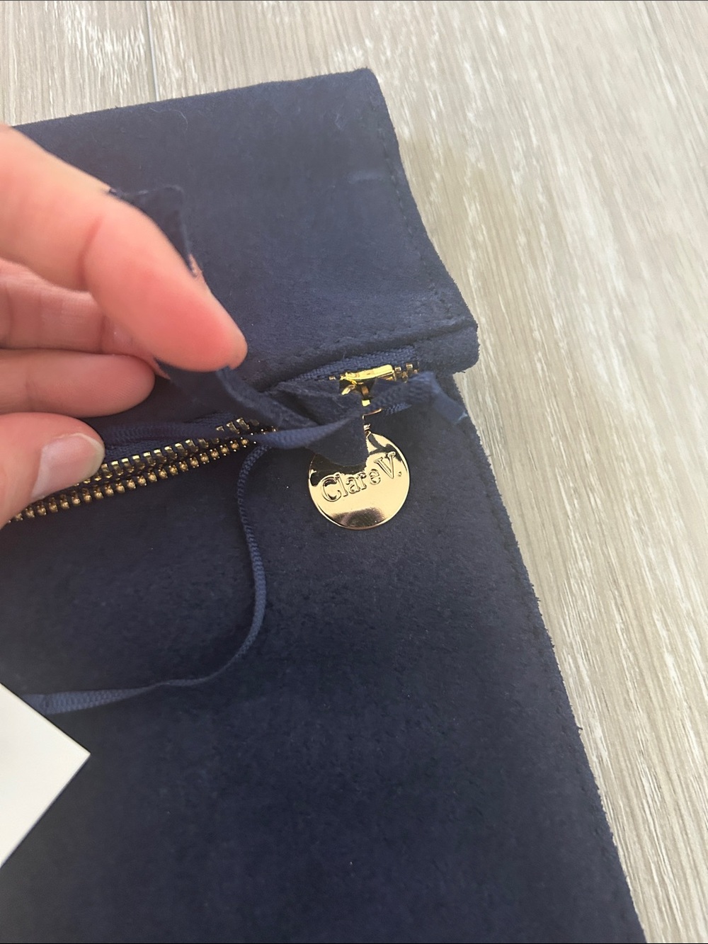 LIKE NEW Clare V. x Vogue Navy & Gold Suede Fold-over Clutch - Picture 5 of 8